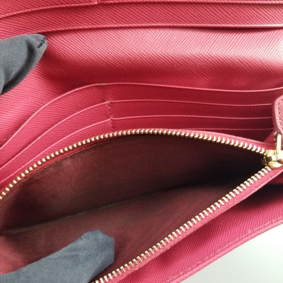 PRADA Beautiful Long Bifold wallet Italy - Picture 14 of 16